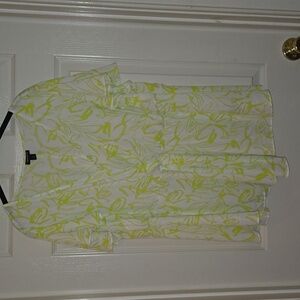 Torrid White and Lime Top‎ NWOT